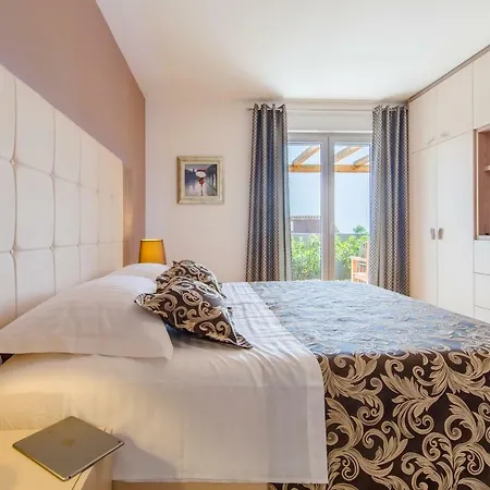 Leonarda Apartment Split